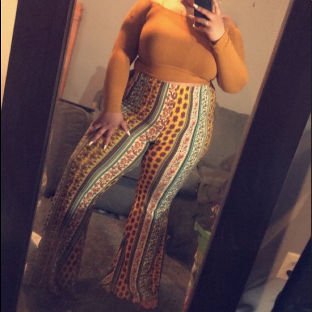 SIZE L Forever 21 Longsleeve Crop Top
